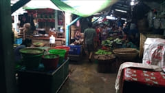 mawlamyine zeigyi no.2 market マーケット、野菜、豆腐