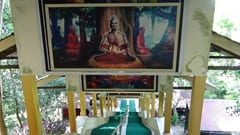 パ・アック　フォレスト・メディテーションセンター　瞑想中の写真 the Pa-Auk Forest Meditation Center Meditating photo